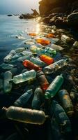 strand afval, inclusief plastic flessen, highlights schadelijk Effecten van verontreiniging Aan kusten verticaal mobiel behang ai gegenereerd foto