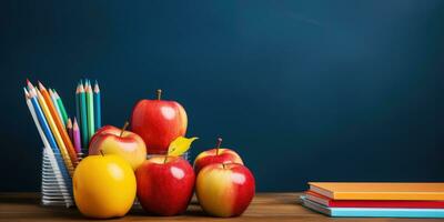 terug naar school. plaats voor tekst. kladblok en appel Aan de tafel. generatief ai foto