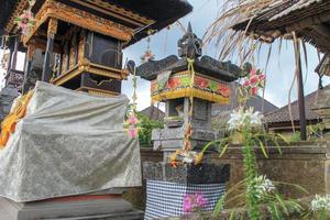 familietempel, een plaats van aanbidding voor Balinese hindoes foto