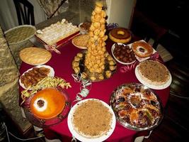 typisch gebak en kerstsnoepjes in portugal foto
