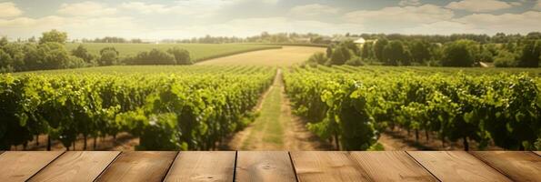 leeg hout tafel top met Aan wazig wijngaard landschap achtergrond. generatief ai foto