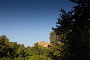 torre del bisbe, boerderij in de bergen van collcerola foto