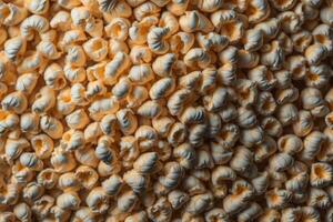 popcorn in een papier doos Aan een solide kleur achtergrond. ai generatief foto