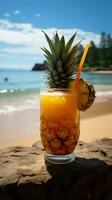 slokje van paradijs vers ananas drinken in hand, met uitzicht een mooi strand verticaal mobiel behang ai gegenereerd foto