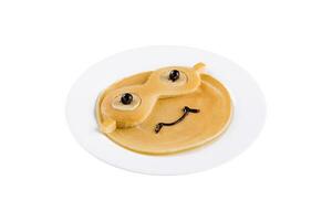 pannenkoek minion gezicht geïsoleerd Aan wit achtergrond foto