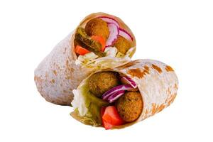 smakelijk falafel pita geïsoleerd Aan wit foto