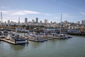 lange strand jachthaven en skyline van de stad, lang strand, san francisco foto