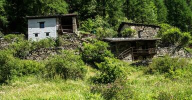 italiaans alpenlandschap foto