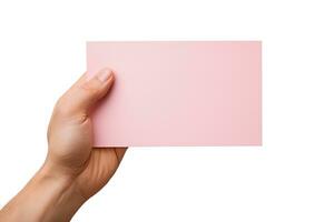 een menselijk hand- Holding een blanco vel van roze papier of kaart geïsoleerd Aan een wit achtergrond. ai gegenereerd foto
