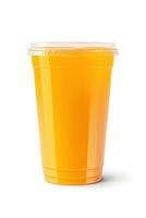 oranje kleur drinken in een plastic kop geïsoleerd Aan een wit achtergrond. nemen weg drankjes concept. ai gegenereerd foto