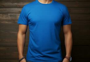 portret van knap jong Mens in blauw t-shirt staand buitenshuis ai gegenereerd foto