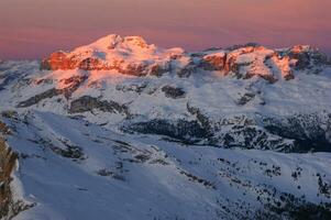 visie van de dolomieten berg reeks foto