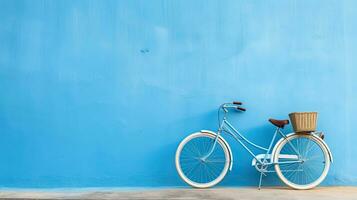 fiets Aan blauw muur met kopiëren ruimte voor uw tekst of ontwerp. generatief ai foto