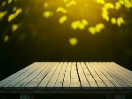 houten tafel en vervagen tropisch geel kleur achtergrond, Product Scherm montage. hoog kwaliteit foto 8k fhd ai gegenereerd