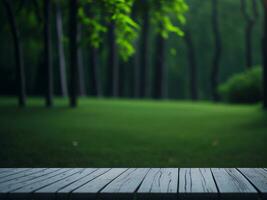 houten tafel en vervagen tropisch groen gras achtergrond, Product Scherm montage. hoog kwaliteit foto 8k fhd ai gegenereerd