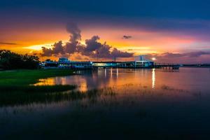 Charleston South Carolina Harbor in de avond foto