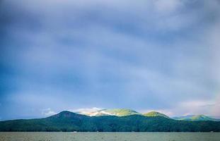 varen en kamperen op Lake Jocassee in de staat South Carolina foto