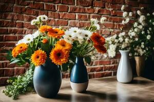 drie vazen met bloemen Aan een tafel. ai-gegenereerd foto