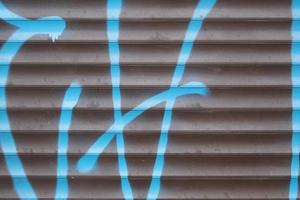 kleurrijke straatkalligrafie tag snelle graffiti spuitverf op de muur