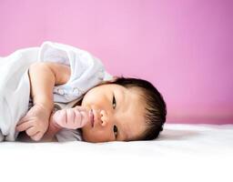 schattige pasgeboren baby foto