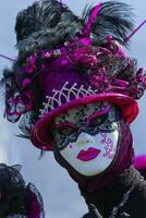 mooi masker Bij de Venetië carnaval in annecy, Frankrijk foto