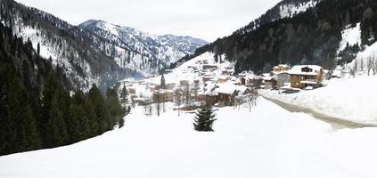 sneeuw ayder plateau uitzicht, turkije, zwarte zee, panoramisch foto