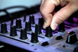 dj mixer muziek mengmachine foto