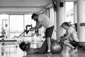 pilates training met persoonlijk trainer Bij Sportschool foto