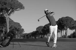 golf speler raken schot foto