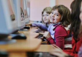 het onderwijs met kinderen in school- foto