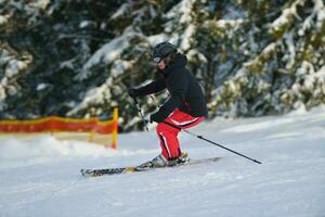 winter mensen pret en ski foto