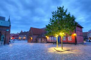 straat en huizen in ribe dorp, Denemarken - hdr foto