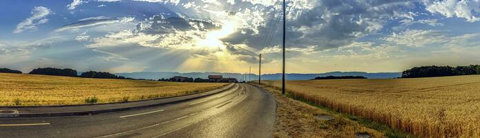 weg naar Jura berg, Genève, Zwitserland, hdr foto