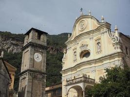 parochiekerk in Quincinetto foto