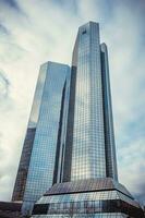 Frankfurt, Duitsland - dec 25, 2018 - spectaculair visie Aan de deutsche bank gebouw foto