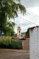 detail van de mooi koloniaal architectuur van de straten van de koloniaal klein stad- van iza gelegen in de boyaca afdeling in Colombia foto