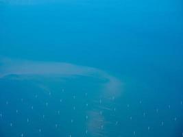 luchtfoto van windpark foto