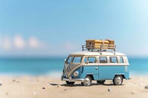 zomer reis, blauw auto busje met bagage voor zomer vakantie, strand zee visie, vakantie, ai generatief foto