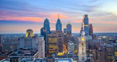 stadsgezicht van de skyline van de binnenstad van Philadelphia in Pennsylvania foto