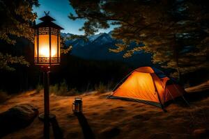 een tent en lamp in de donker met bergen in de achtergrond. ai-gegenereerd foto