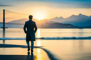 een Mens in een pak wandelingen langs de strand Bij zonsondergang. ai-gegenereerd foto