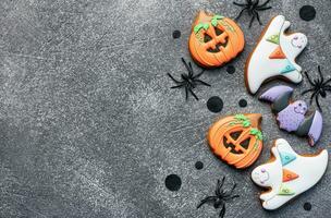 veelkleurig halloween eigengemaakt koekjes foto