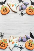 veelkleurig halloween eigengemaakt koekjes foto