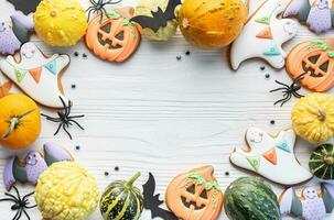 veelkleurig halloween eigengemaakt koekjes foto