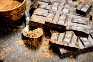 cacao poeder met chocola. foto