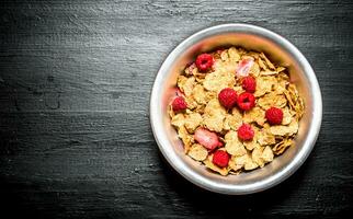 gezond voedsel. muesli met frambozen. foto