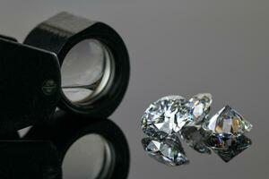 diamanten en sieraden vergroting loupe foto