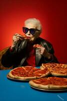 avondeten vrouw pizza vieren tussendoortje smakelijk voedsel mode oud drinken Italiaans glas foto