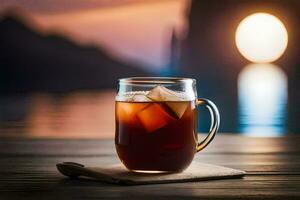 een glas van bevroren thee Aan een houten tafel. ai-gegenereerd foto