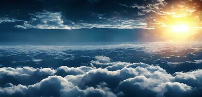 wolken in de lucht troposfeer mesosfeer ionosfeer exosfeer niveaus van hoogte bovenstaand vliegtuigen lucht atmosfeer stratosfeer foto